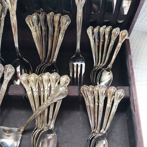 VINTAGE! GOLDWASHED SILVERPLATE GODINGER "GRAND MASTER," SERVICE FOR 12, 51 PCS - Picture 9 of 12